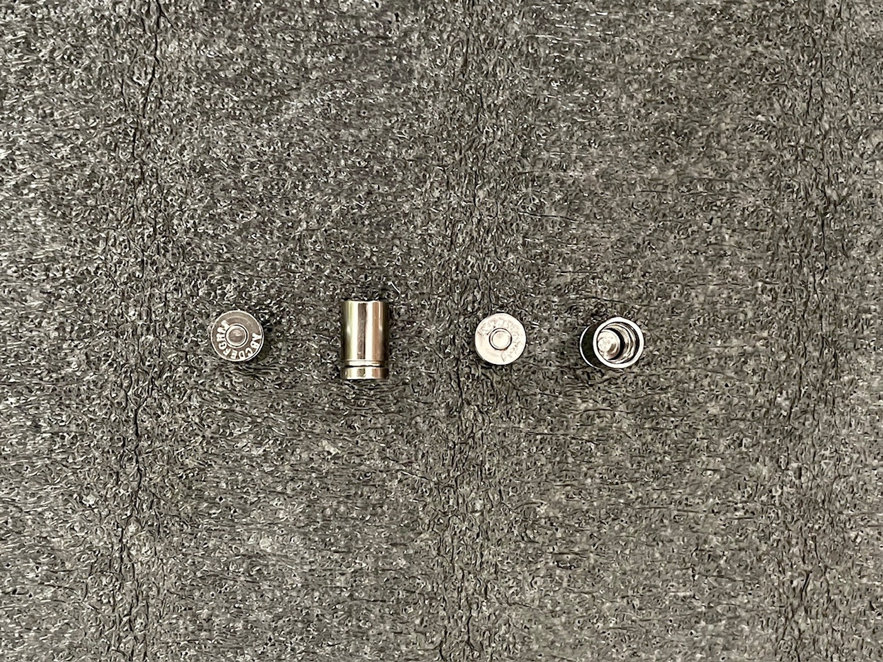 CASQUILLOS VALVULA COCHE, MOTO,BICICLETA,ETC